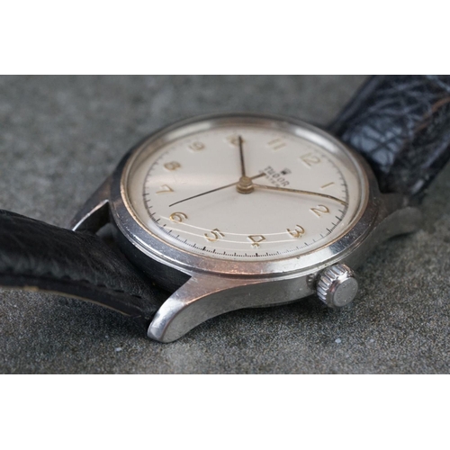 218 - A 1940's gents Tudor Oyster wristwatch.