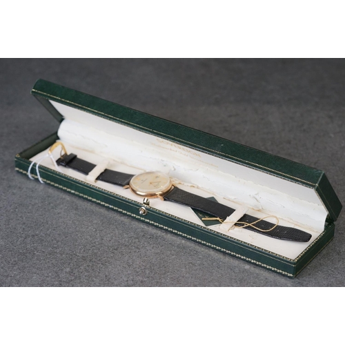 222 - A gents hallmarked 9ct gold cased Sovereign wristwatch in original box.
