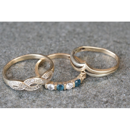 223 - A collection of three ladies 9ct gold rings.