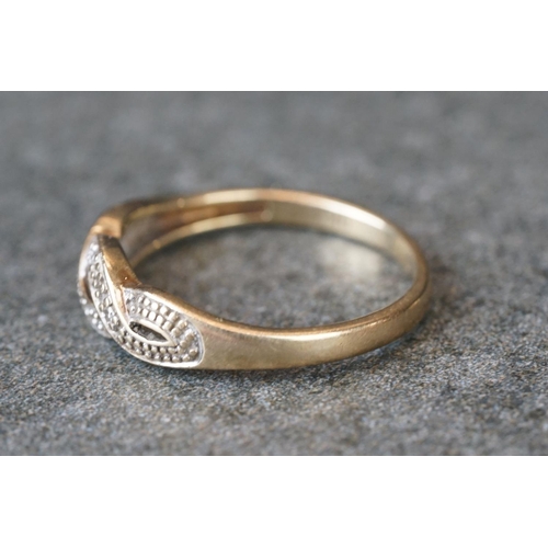 223 - A collection of three ladies 9ct gold rings.