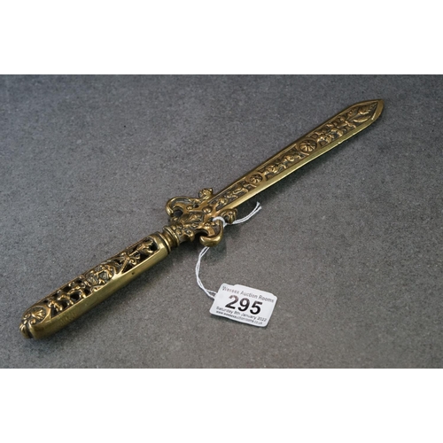 Lot 295       
