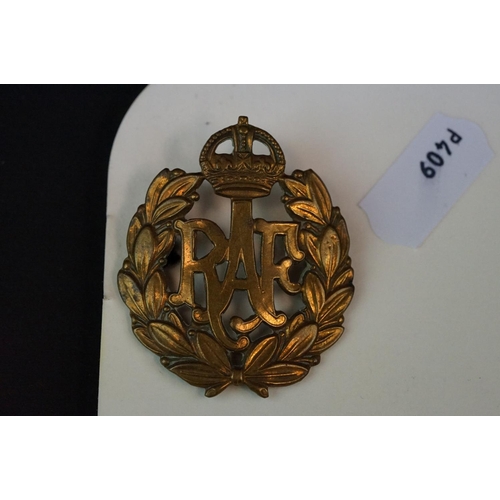 40 - A Collection Of Three Royal Air Force / RAF Brass Cap Badges To Include Kings Crown, Queens Crown An... 