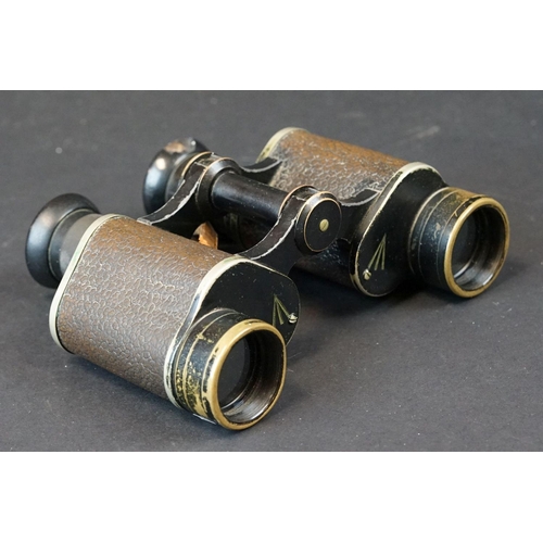 112 - A Pair Of World War Two British Military Issued Binoculars By Dollond Of London, Good Clear Broad Ar... 