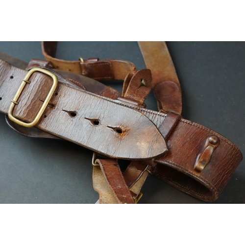 161 - A British Military World War One / World War Two Brown Leather Officers Sam Browne Belt, Crossover A... 