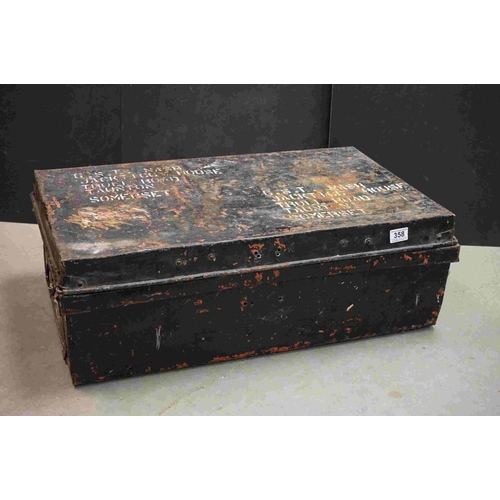 358 - A Large Military Storage Storage Trunk.