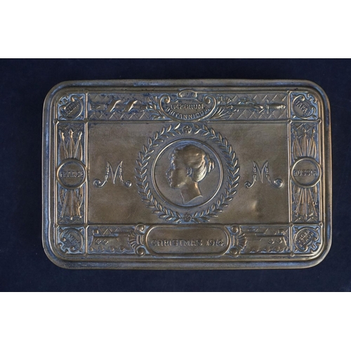 110A - A British World War One Princess Mary Christmas 1914 Brass Gift Tin.