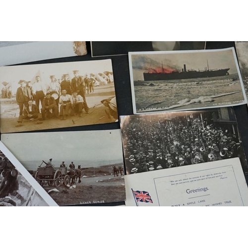 424 - A Collection Of Military Ephemera To Include Original Photographs And World War One Postcards.