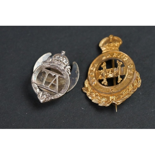 120A - A Collection Of British Military Sweetheart Jewellery To Include The Royal Artillery, The 14th Hussa... 