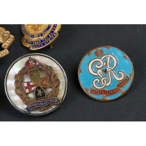 60A - A Collection Of Ten British Military Regimental Sweetheart Brooches To Include The 12th County Of Lo... 