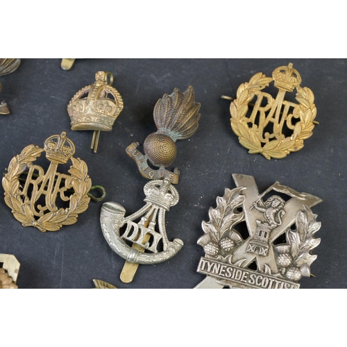 14 - A Collection Of British Military Regimental Cap Badges And Collar / Shoulder Titles To Include The R... 