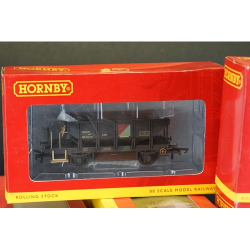 45 - 32 Boxed Hornby OO gauge items of rolling stock to include R6783  & R6512 Pack of 3 etc