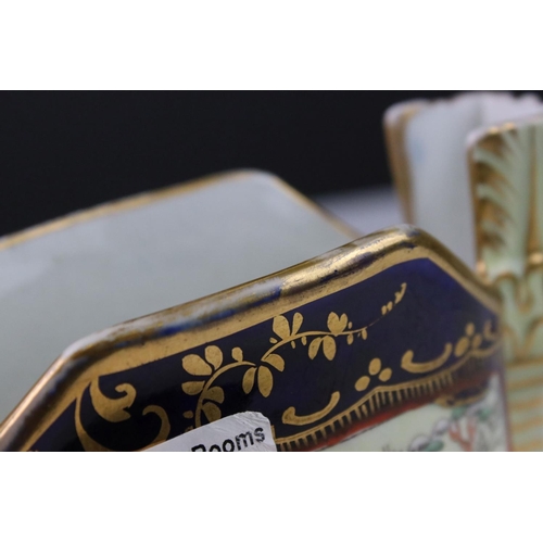 53 - 19th century Mason's Ironstone Spill Vase with chinoiserie decoration, 15cms high