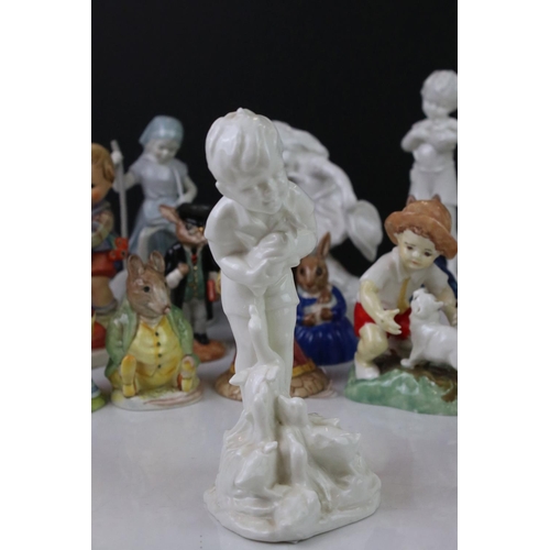 84 - Mixed lot of Ceramic Figures and Animals including Beswick Beatrix Potter ' Samuel Whiskers ' with g... 