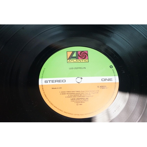 23 - Vinyl - Led Zeppelin 2 LP's to include One (K 40051) green and orange Atlantic label, small sticker ... 