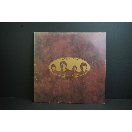 26 - Vinyl - The Beatles & Wings 6 LP's to include from the Beatles 1962-66 and 1967-70 black vinyl versi... 