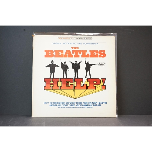 39 - Vinyl - The Beatles 2 picture discs, 9 LP's and one book.  Picture discs are Abbey Road (SEAX 11900)... 