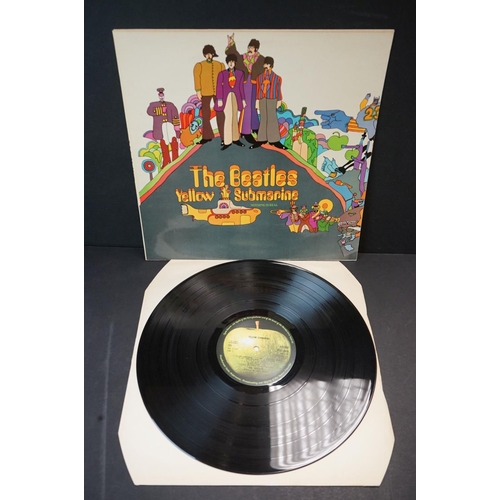 44 - Vinyl - The Beatles 2 LP's Yellow Submarine (PCS 7070 Stereo) and Yellow Submarine Songtrack (521 48... 