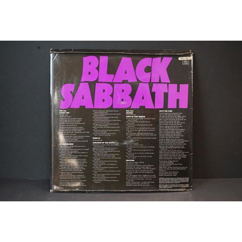 46 - Vinyl - Black Sabbath Master Of Reality WWA 008 box sleeve with WWA 008 sticker to top right rear.  ... 