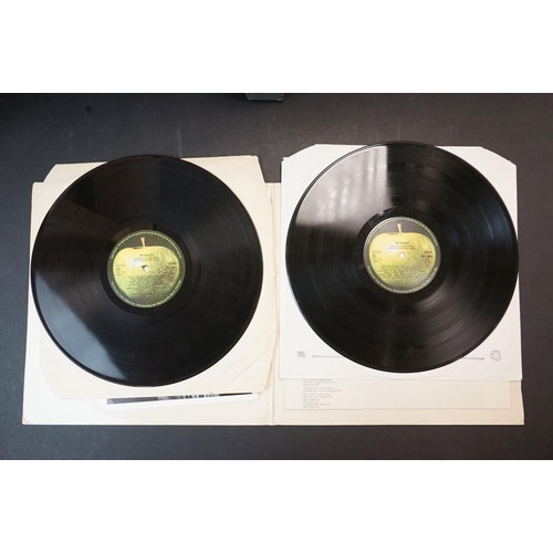 47 - Vinyl - The Beatles White Album, Stereo unnumbered side opener sleeve.  4 photographs and poster pre... 