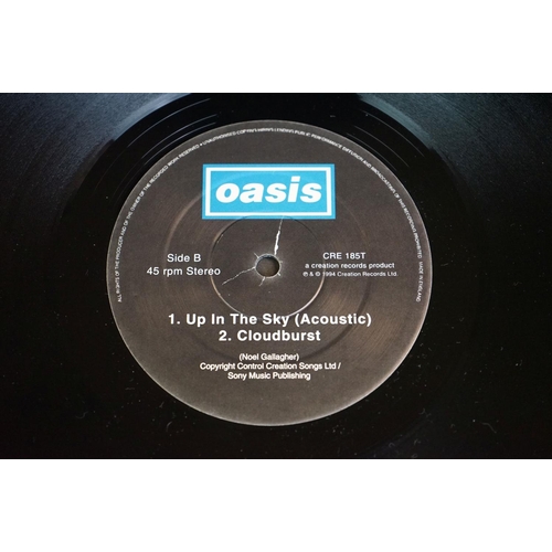 15 - Vinyl - Oasis Standing On The Shoulder Of Giants LP on Big Brother RKIDLP 002.  Gatefold sleeve is E... 