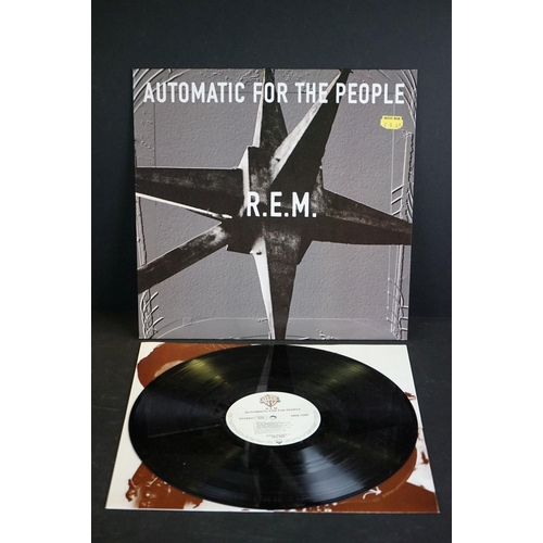 16 - Vinyl - 2 REM LP's to include Automatic For The People (WX 488) and Out Of Time (WX 404).  Both Slee... 