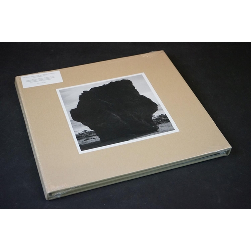 34 - Vinyl - Damon Albarn The Weather The Fountain More Pure The Stream Flows box set (TRANS 551XD) 2021.... 