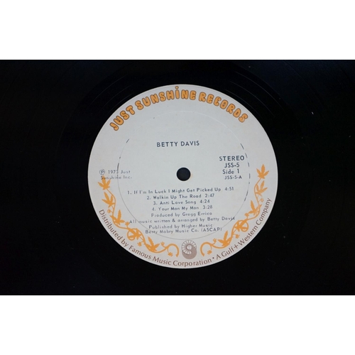 36 - Vinyl - Betty Davis self titled original US 1st issue on Sunshine Records JSS-5.  Sleeve in shrink, ... 