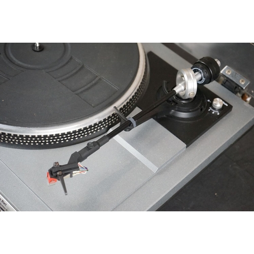 25 - Three Garrard turntables / record decks, to include D 200 Semi-Automatic Direct Drive, DD 455 Fully ... 