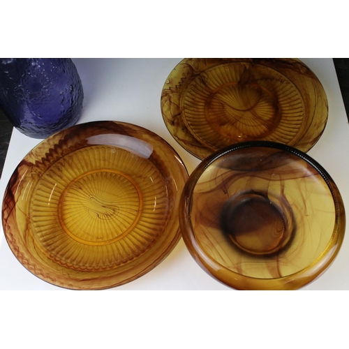 94 - Three Pieces of Davidson Cloud Glass together with Six items of Studio Glass including 2 Bottle Vase... 