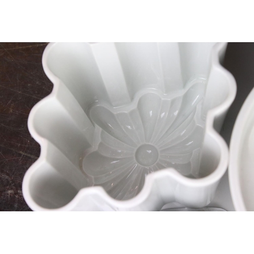 97 - Approximately Twenty Eight Jelly Moulds including Shelley, Ceramic, Glass and Metal