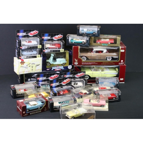 35 - 24 Boxed / cased diecast models featuring mainly American convertibles to include 1/18 Road Signatur... 