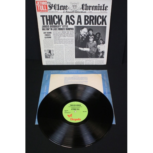 153 - Vinyl - Jethro Tull Thick As A Brick (CHR 1003), green Chrysalis label, 'i' to top of label, matrice... 