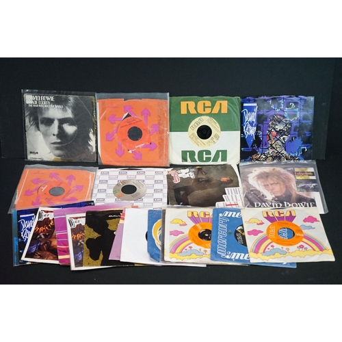 492 - Vinyl - 30 US David Bowie singles including promos. Most are in Picture Sleeves and at least VG