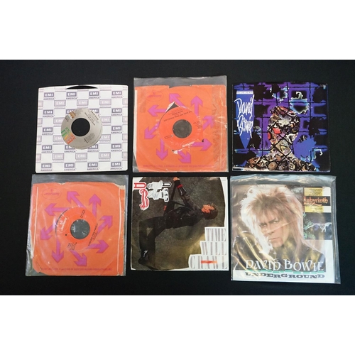 492 - Vinyl - 30 US David Bowie singles including promos. Most are in Picture Sleeves and at least VG