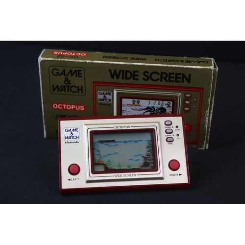 151 - Retro Gaming - Boxed Nintendo Game & Watch Octopus handheld console, with instructions, with 2 x bat... 