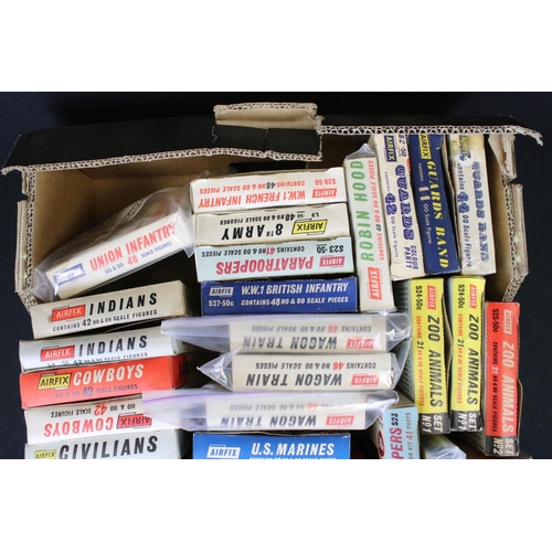 289 - Airfix 1/72 figures - Around 50 boxed plastic figure sets to include Romans, Cowboys, Civilians, Far... 