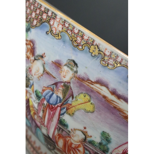 5 - Chinese Export Porcelain Punch Bowl in the Mandarin Palette, Qianlong period, decorated woth panels ... 
