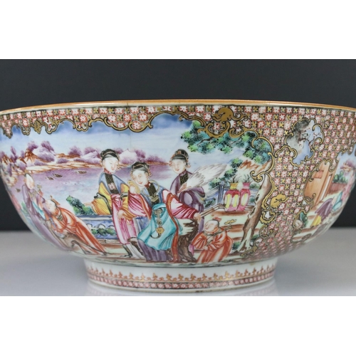 5 - Chinese Export Porcelain Punch Bowl in the Mandarin Palette, Qianlong period, decorated woth panels ... 