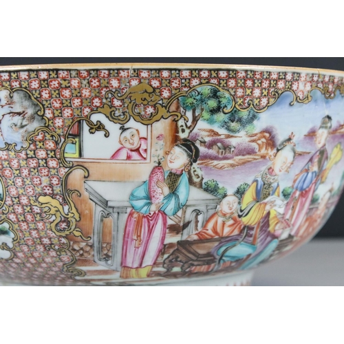5 - Chinese Export Porcelain Punch Bowl in the Mandarin Palette, Qianlong period, decorated woth panels ... 