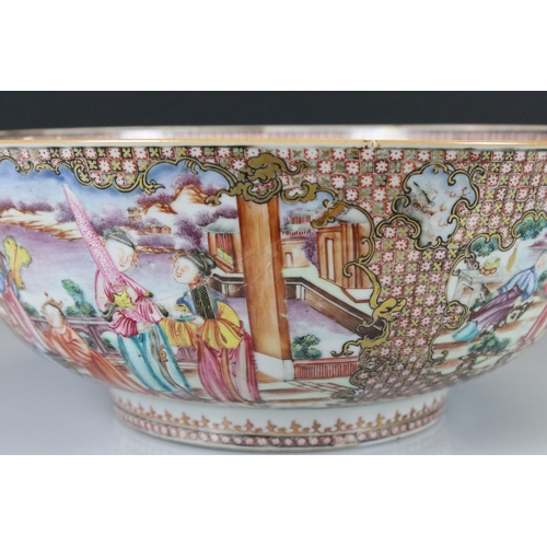 5 - Chinese Export Porcelain Punch Bowl in the Mandarin Palette, Qianlong period, decorated woth panels ... 