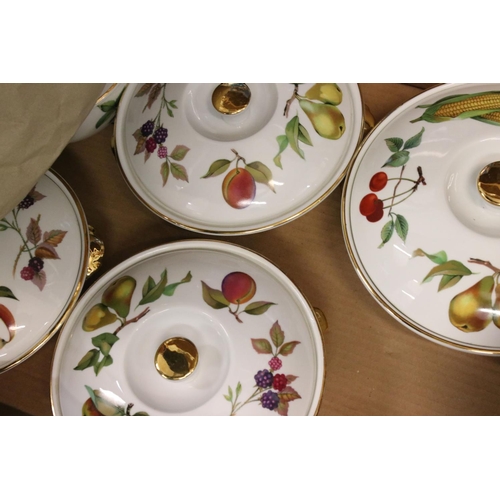 53 - Collection of Royal Worcester ' Evesham ' Dinner ware including Five Large Lidded Tureens and Six Sm... 