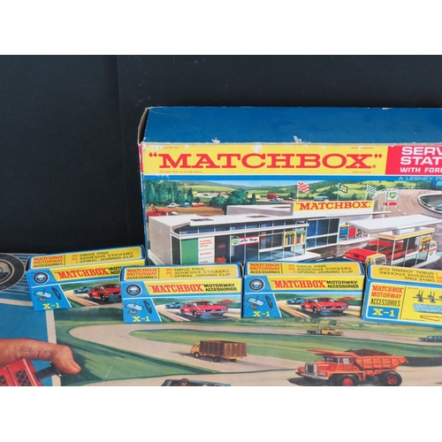 457 - Boxed Matchbox Motorised Motorway M2 set complete with 2 boxed diecast models to include 26 Opel Dip... 