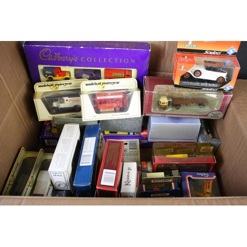 409 - Around 30 boxed diecast models, to include Matchbox, Vitesse, Exclusive First Editions, Solido etc, ... 