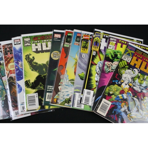 128 - Comics - Around 130 contemporary Marvel comics to include Spiderman, Venom, Black Bolt #1, Deadpool,... 