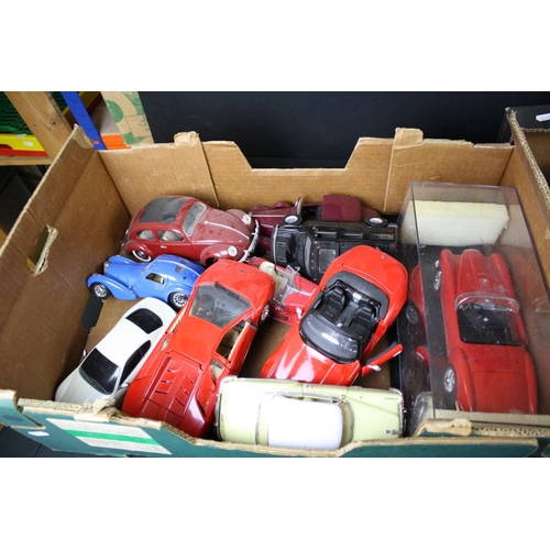 497 - 26 Diecast models, mainly 1:18 to 1:24 scale to include Burago, Polistil, Solido etc, 4 with display... 