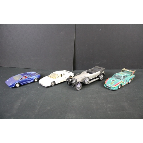 497 - 26 Diecast models, mainly 1:18 to 1:24 scale to include Burago, Polistil, Solido etc, 4 with display... 