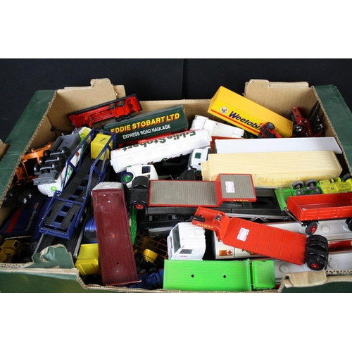 505 - Large collection of commercial diecast models to include haulage and public transport examples featu... 