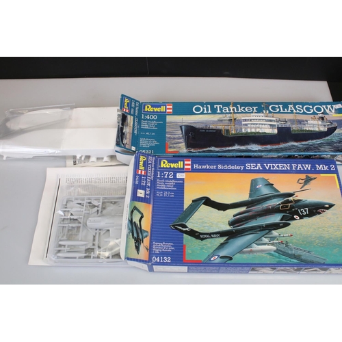 295 - 12 Boxed plastic models kits Revell (North American X-15, Oil Tanker 