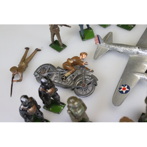 302 - Collection of early-mid 20th C military metal figures, many Britains examples, include Jo Hill motor... 