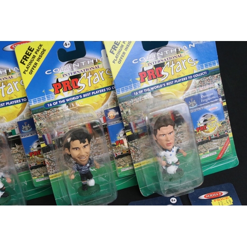 200 - 24 Carded Corinthian Pro Stars football figures to include Ryan Giggs Manchester United 2nd, Duncan ... 